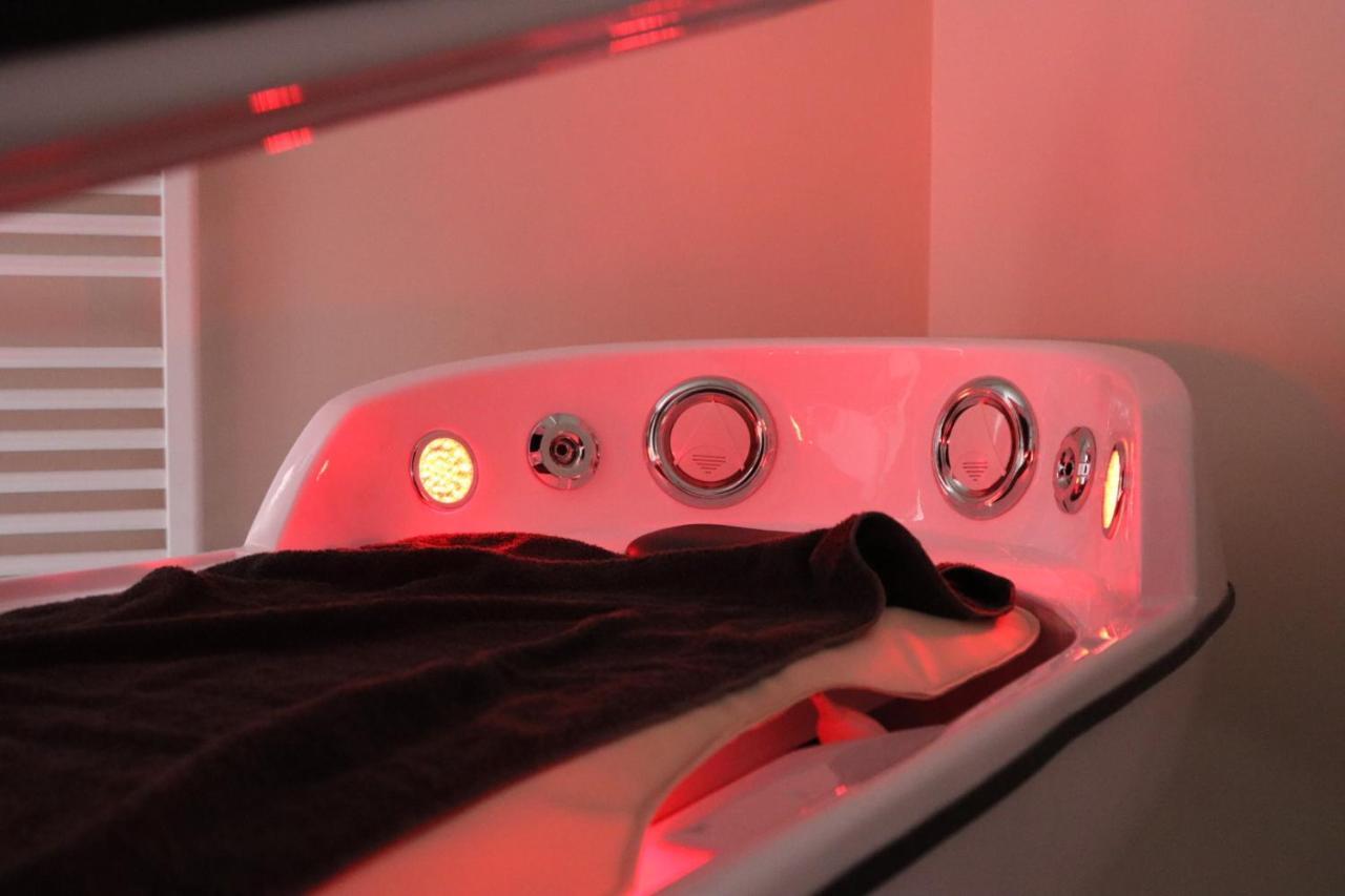 리엠스트 'T Vlyt Vakantiehuis-Wellness B&B 외부 사진